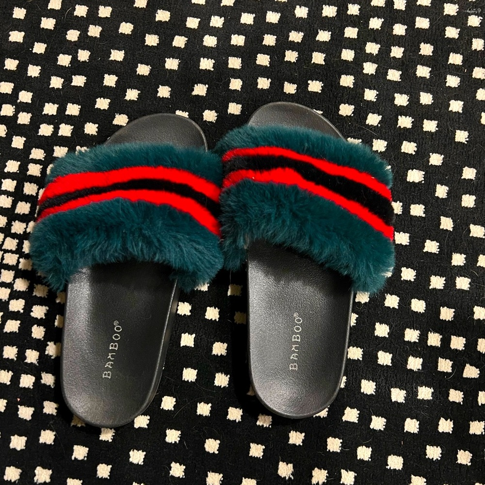 Faux fur fabulous slides